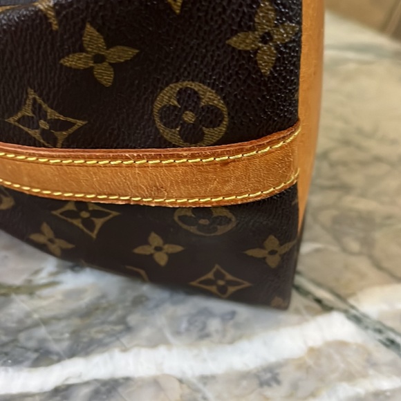 Louis Vuitton bag - Picture 11 of 15